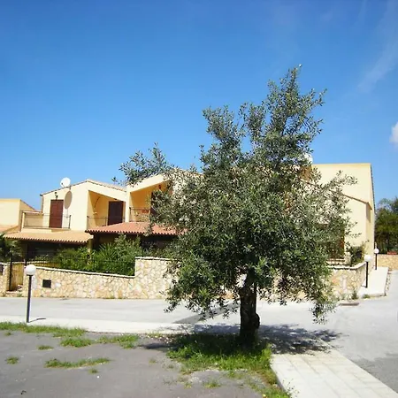 Villa Casastone Macari